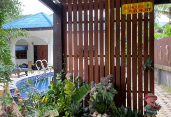 SU house Koh Phangan has Balcony rooms