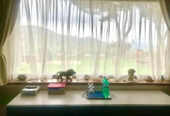 La stanza col giardino allows 18 year olds to book a room