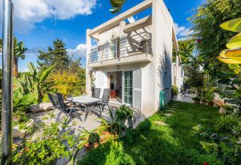 Cas Ferrer has Balcony rooms
