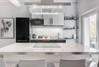 appartement de charme dans le luberon has Balcony rooms