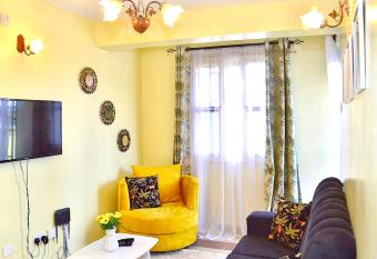 Dees apartment Milimani - Fast Wifi & Secure Parking allows 18 year olds to book a room