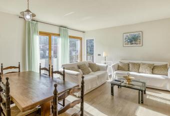 Apartamento residencial 2   2   has Balcony rooms