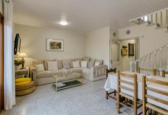 Casa adosada has Balcony rooms