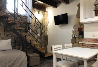 Rent Apartment Sardegna allows 18 year olds to book a room