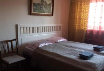 K76 - Very Nice 2-bedrooms Apartment -2 big beds-1 single bed has Balcony rooms