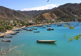 VISTAGANGA has Balcony rooms