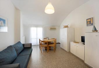 Appartamento Orizzonte 8 B has Smoking rooms