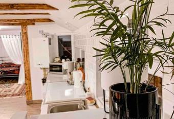 Garage Apartment R    nov has Balcony rooms