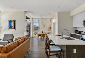 Modern Lifestyle Loft - City Views! - Espadin LoHi has Balcony rooms