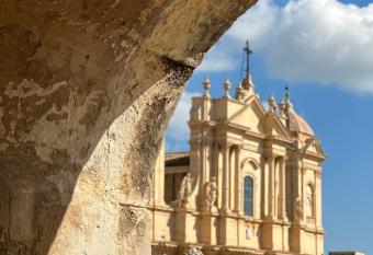 Tannur Del Carmine has Balcony rooms