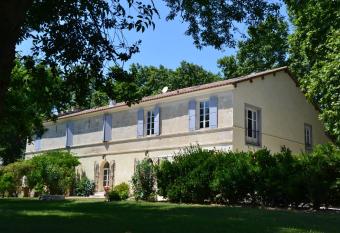 Mas de Capelou has Balcony rooms