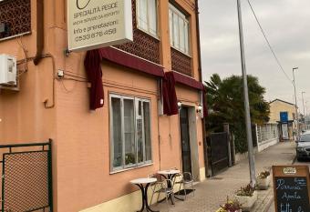 Locanda Ila has Balcony rooms