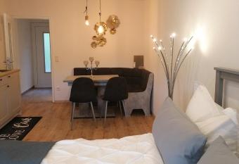 Ferien und Monteurzimmer Arnadia has Balcony rooms