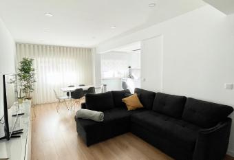 Modern apartment cloud 5 - Amadora has Balcony rooms