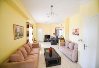 Kostas Mezonet has Balcony rooms