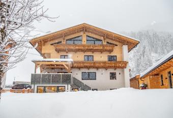 Haus Becken has Balcony rooms