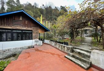 Mystique Valley Lachung has Smoking/Balcony rooms