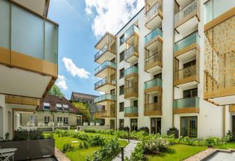 Vagabond Grand Or has Balcony rooms