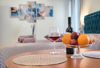 Charming studio apartment in the Center of Hvar allows 18 year olds to book a room