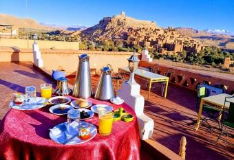 La Fibule D or has Balcony rooms