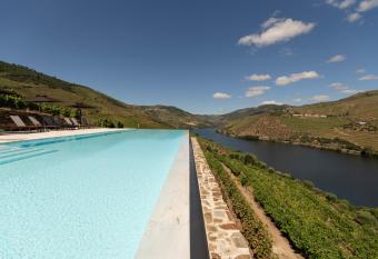 Quinta de S  o Luiz The Vine House has Balcony rooms