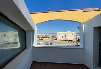 APPARTAMENTO IL PORTO PORTO TORRES has Balcony rooms
