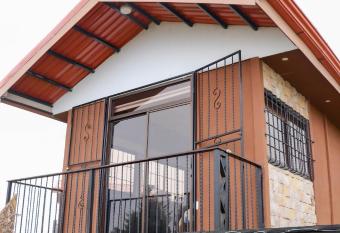 Caba  as La Monta  uela has Balcony rooms