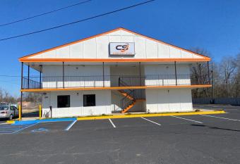 Luxury Inn has Balcony rooms