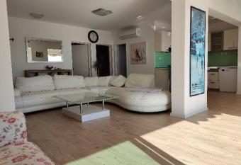 Divine view has Smoking/Balcony rooms