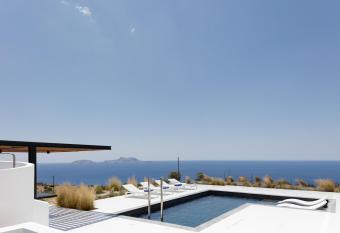 Villa White Hera has Balcony rooms