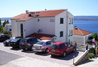 VILLA MARIN has Balcony rooms