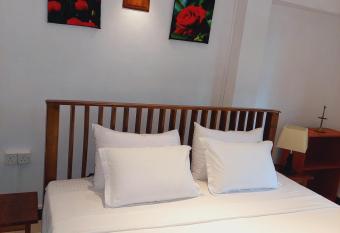 Golden Villa Kandy allows 18 year olds to book a room