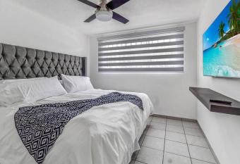 +MS +Privada Suite +Zaragoza +Internet B13 allows 18 year olds to book a room