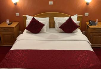 Saint Paul Accommodation has Balcony rooms