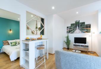 Esprit jungle has Balcony rooms