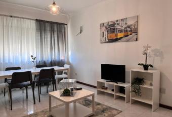 OFIR NATURE allows 18 year olds to book a room