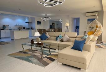 88th Avenue allows 18 year olds to book a room