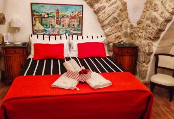 Nar   Bed&Breakfast has Balcony rooms