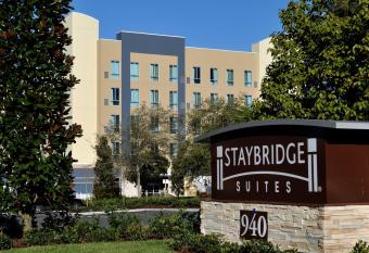 Staybridge Suites St. Petersburg Downtown By IHG allows 18 year olds to book a room