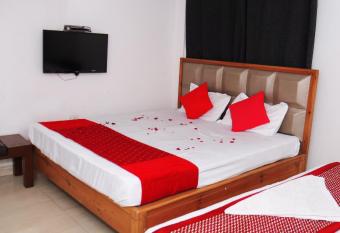 Hotel Aman Luxury has rooms with a private hot tub