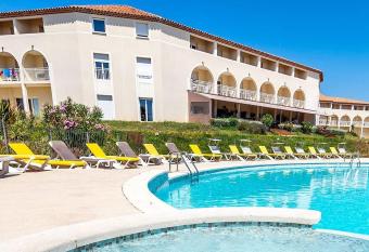 Tr  s bel appartement spacieux has Balcony rooms