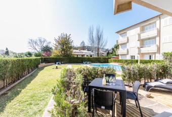 Xiprer has Balcony rooms