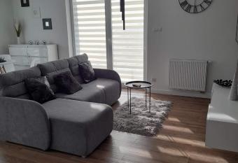 Apartamenty Bartoszyce 1 allows 18 year olds to book a room