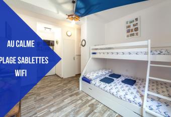 SWEET GALION - COSY - PLAGE - HOST PROVENCE allows 18 year olds to book a room