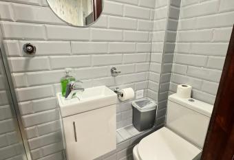 ND Hotel - Hyde Park has Balcony rooms