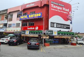 SPOT ON 90463 Hotel Bintang Kajang allows 18 year olds to book a room