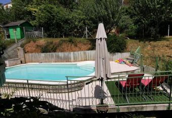 Chambre chez l habitant    la campagne Sidobre allows 18 year olds to book a room