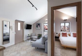 Casa Suite has Balcony rooms