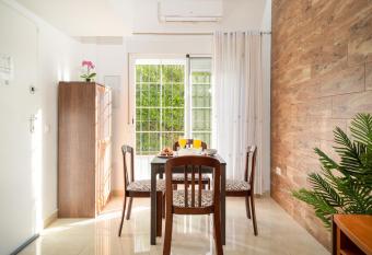 DAIMIEL2 has Balcony rooms