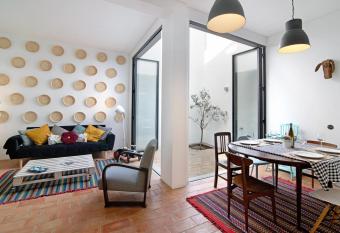 Casa Loul   has Balcony rooms